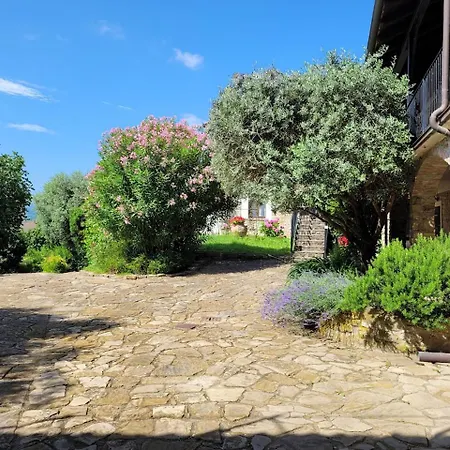 Apartment Dolcetto In Cascina Marenco Langhe